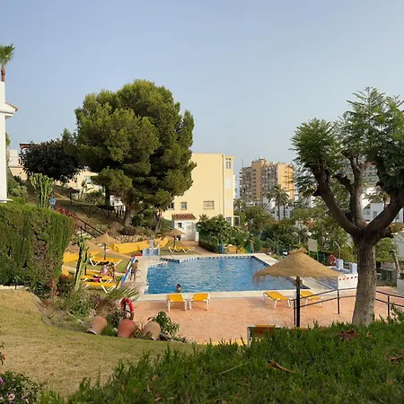 Апартаменти Summer Paradise In *